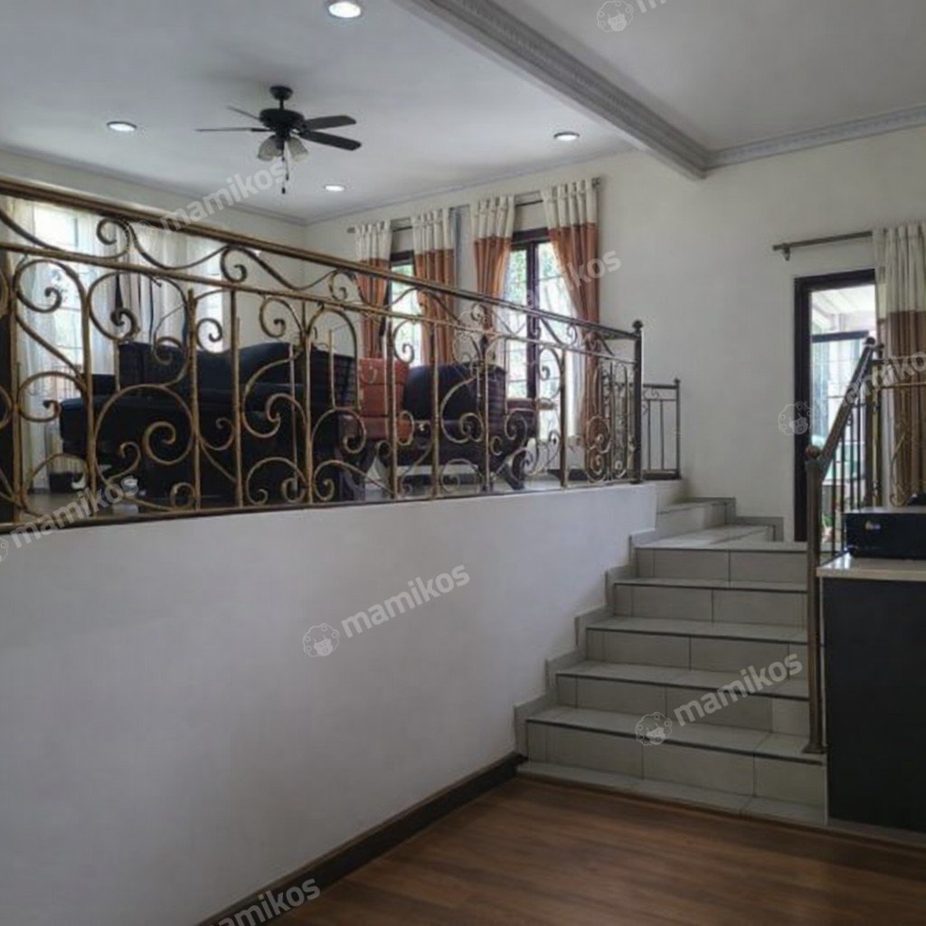 Rumah Sertifikat SHM 6 Kamar Tidur 4 Kamar Mandi Taman Palem Jakarta Barat - Photo 2
