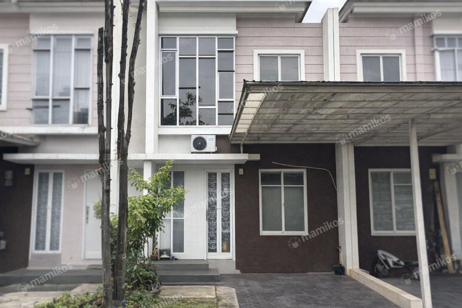 Rumah Sertifikat SHM 4 Kamar Tidur 3 Kamar Mandi Green Lake City Jakarta Barat