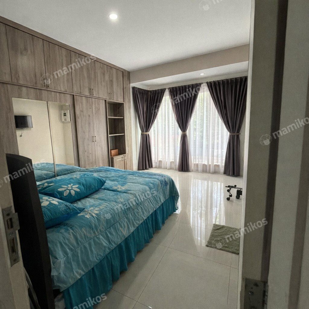 Rumah 4 Kamar Tidur 3 Kamar Mandi 2 Lantai Cibubur Jakarta Timur - Photo 4