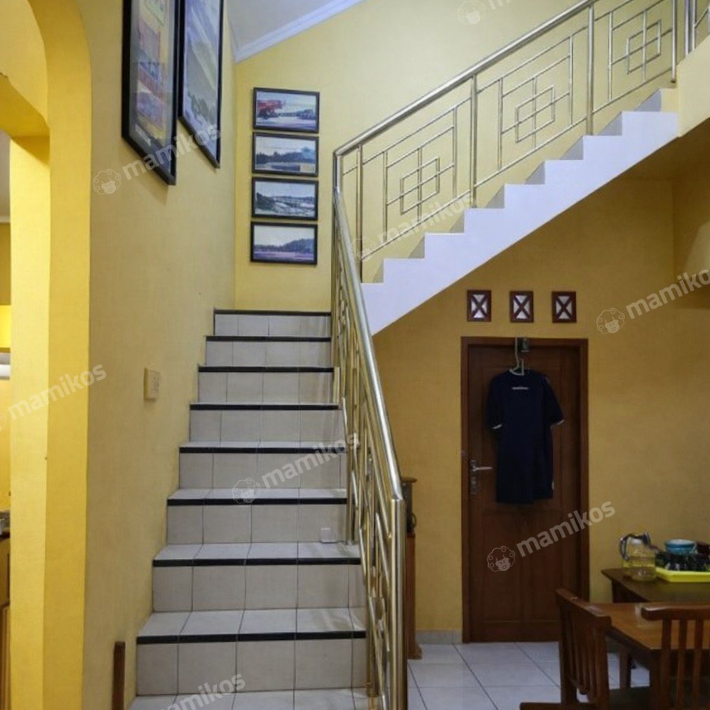 Rumah Sertifikat SHM 3 Kamar Tidur 2 Kamar Mandi Kalisari Jakarta Timur - Photo 3