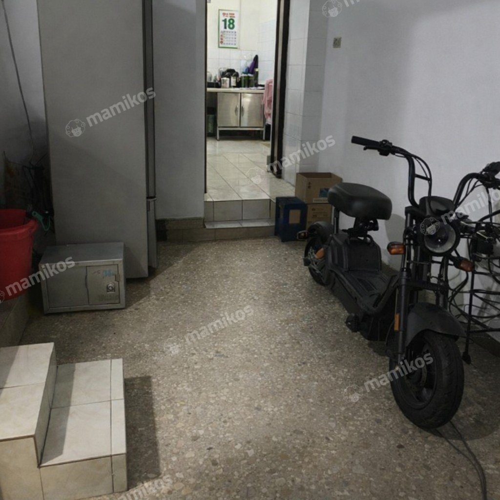 Rumah Sertifikat SHM 6 Kamar Tidur 3 Kamar Mandi Jelambar Jakarta Barat - Photo 2