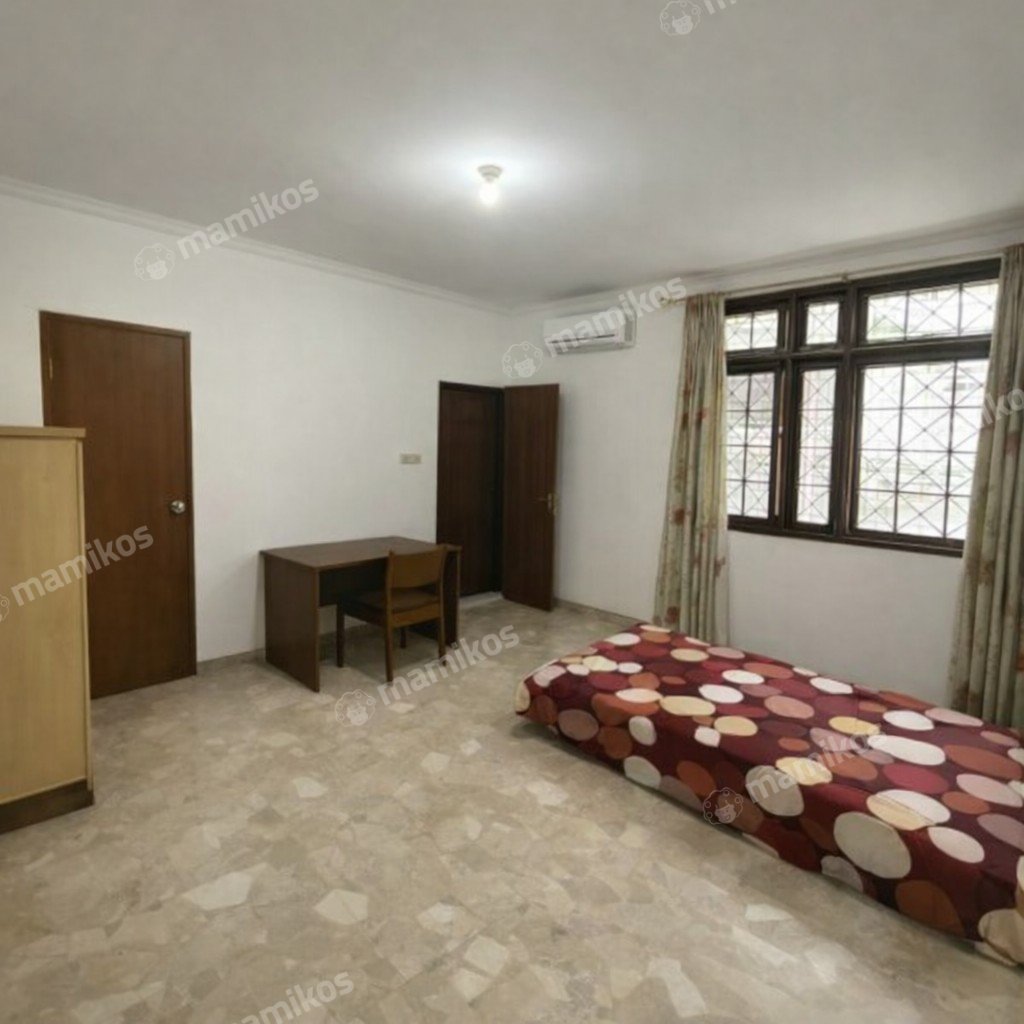 Rumah Sertifikat SHM 8 Kamar Tidur 8 Kamar Mandi Jelambar Jakarta Barat - Photo 2