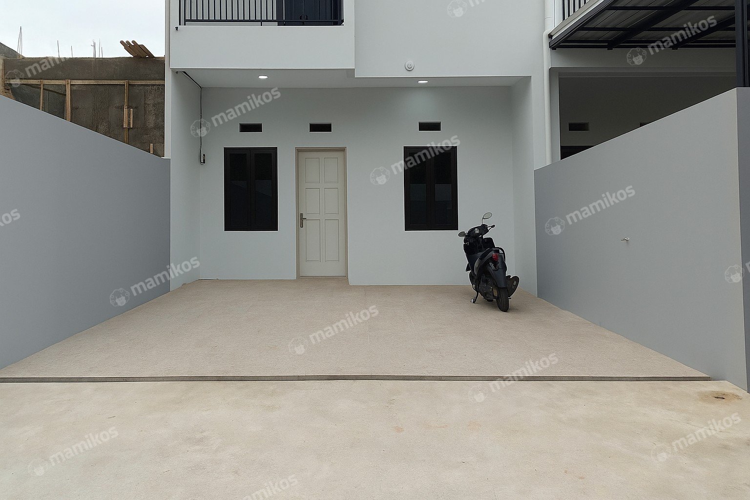 Rumah Sertifikat SHM 3 Kamar Tidur 2 Kamar Mandi Kalisari Jakarta Timur