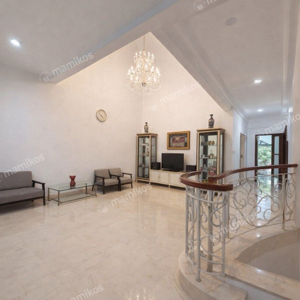 Rumah Sertifikat SHM 4 Kamar Tidur 4 Kamar Mandi Kebayoran Baru Jakarta Selatan - Photo 4