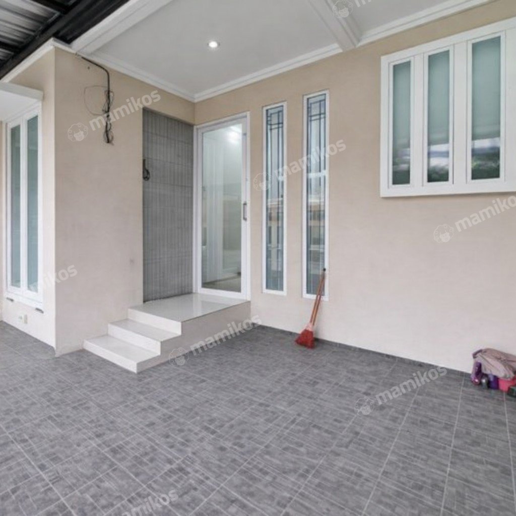 Rumah Sertifikat SHM 3 Kamar Tidur 2 Kamar Mandi Puri Indah Jakarta Barat - Photo 2