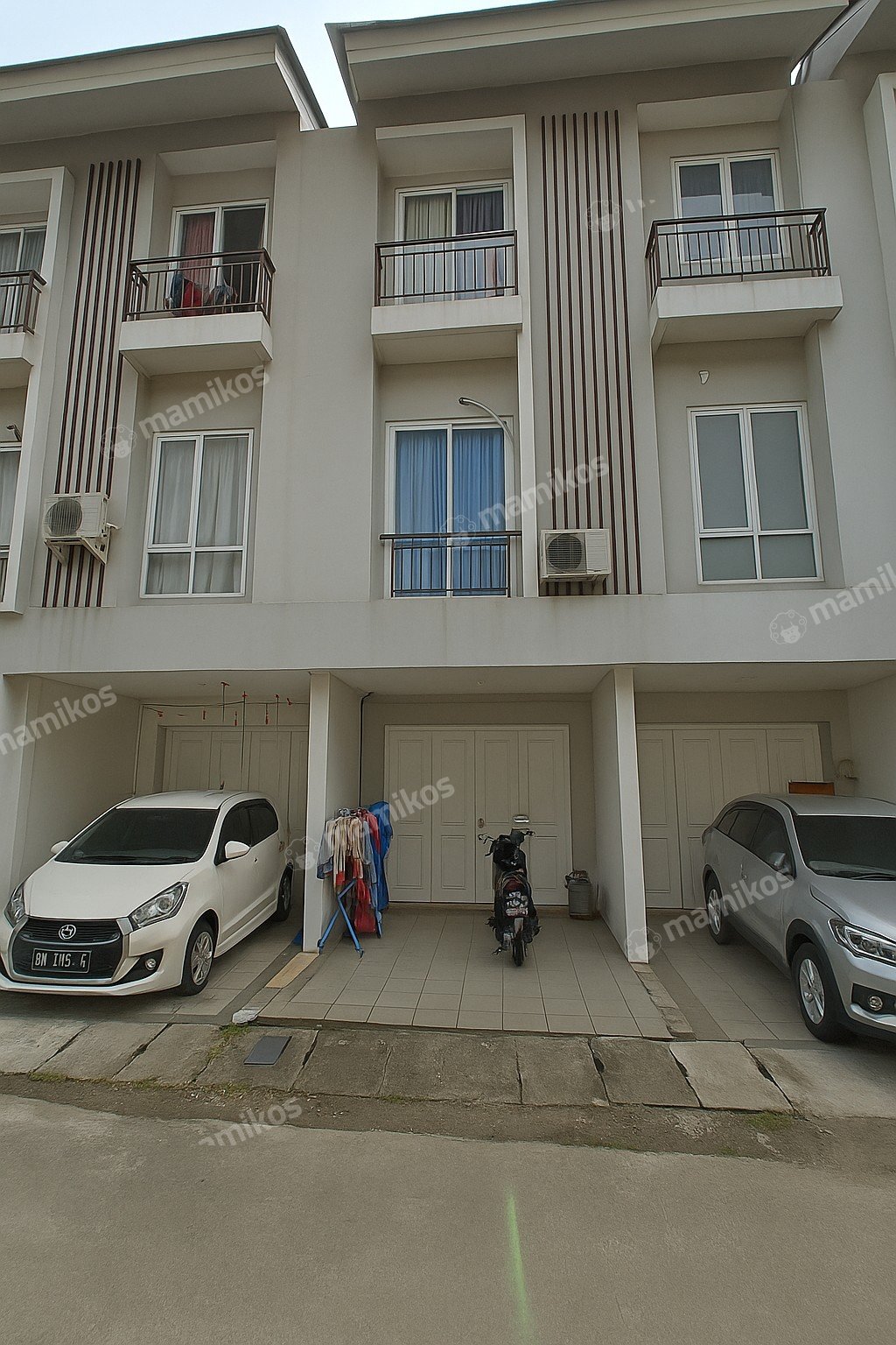 Rumah Sertifikat HGB 3 Kamar Tidur 3 Kamar Mandi Cengkareng Jakarta Barat - Photo 3