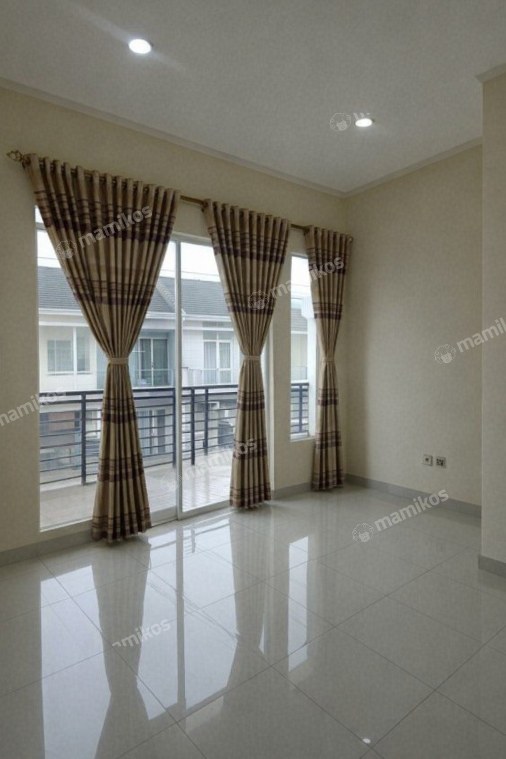 Rumah Sertifikat SHM 2 Kamar Tidur 2 Kamar Mandi Green Lake City Jakarta Barat - Photo 4