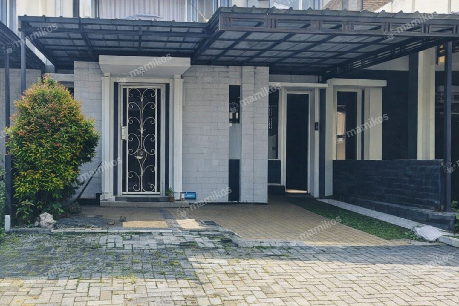 Rumah Sertifikat SHM 2 Kamar Tidur 3 Kamar Mandi Citra Grand Jakarta Timur