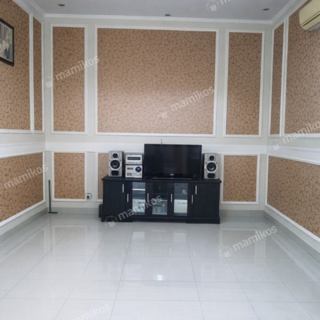 Rumah Sertifikat SHM 2 Kamar Tidur 3 Kamar Mandi Citra Grand Jakarta Timur - Photo 2
