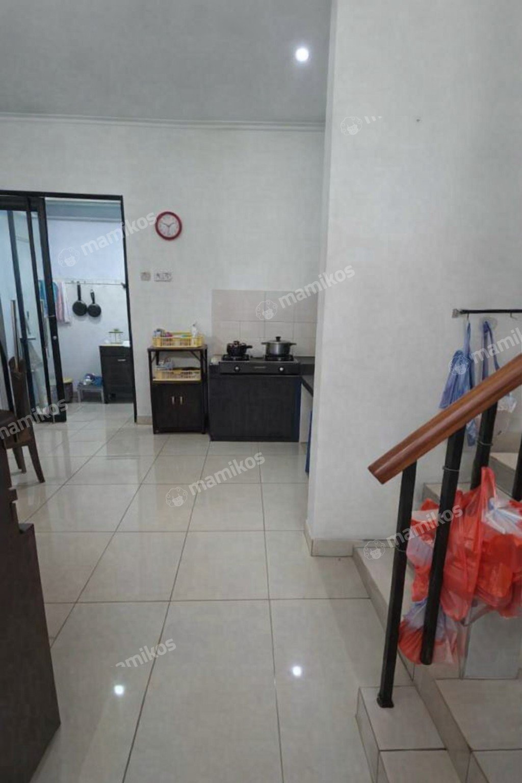 Rumah Sertifikat SHM 3 Kamar Tidur 2 Kamar Mandi Green Lake City Jakarta Barat - Photo 3