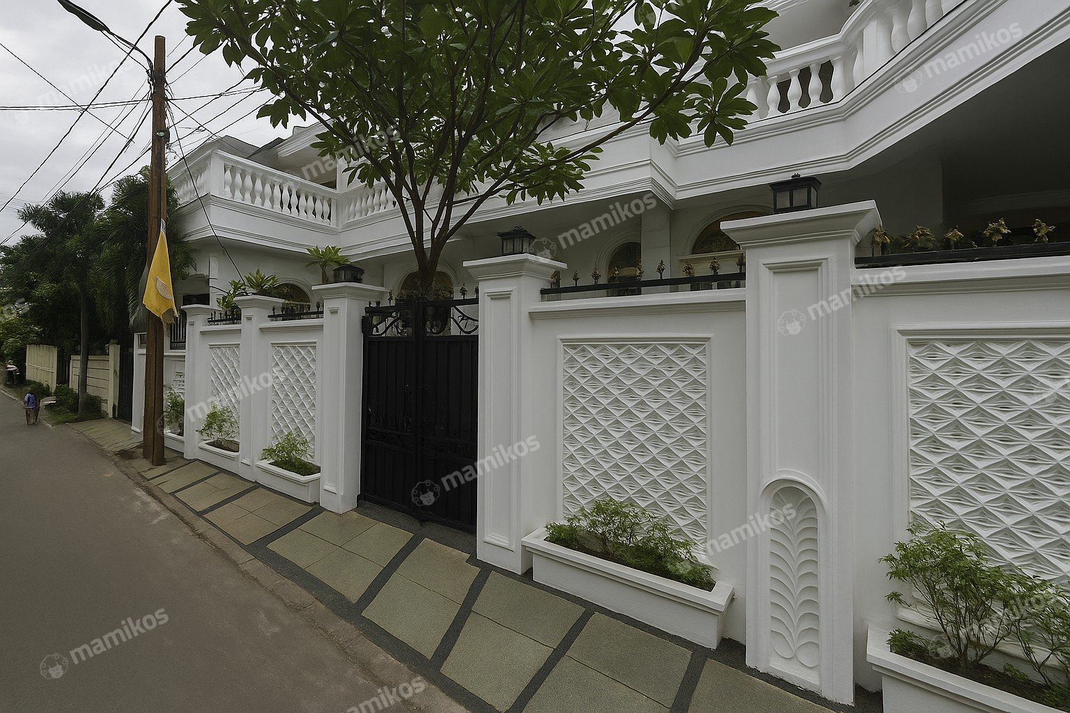 Rumah Sertifikat SHM 4 Kamar Tidur 4 Kamar Mandi Duren Sawit Jakarta Timur - Photo 4