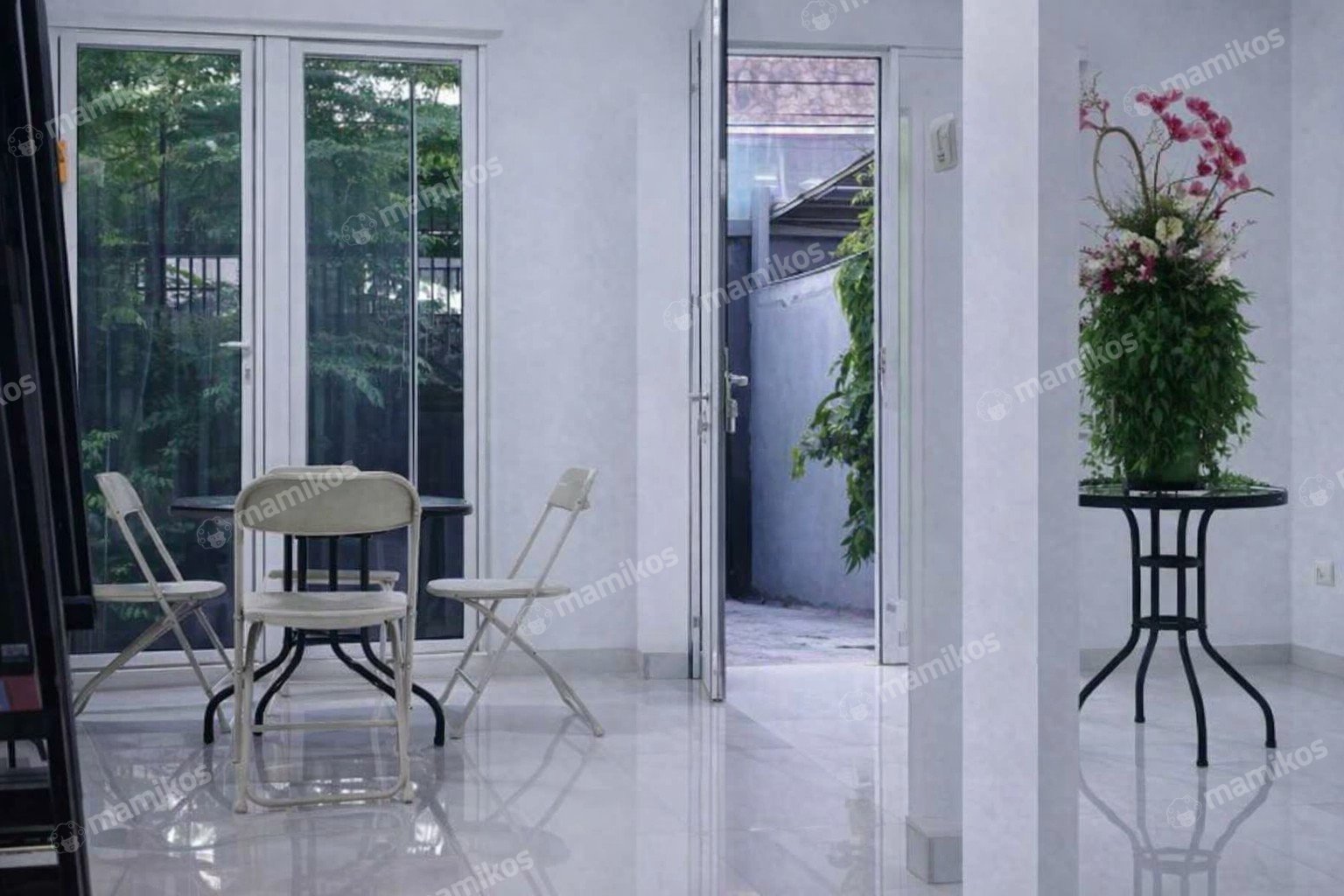 Rumah Sertifikat SHM 3 Kamar Tidur 2 Kamar Mandi Kebon Jeruk Jakarta Barat
