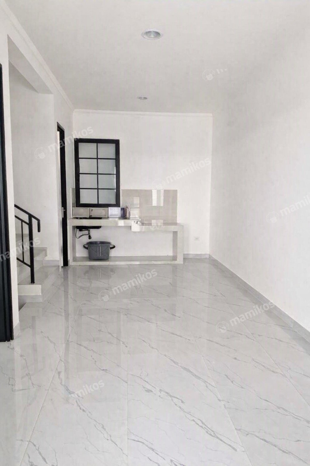 Rumah Sertifikat PPJB 4 Kamar Tidur 2 Kamar Mandi Pantai Indah Kapuk 2 Jakarta Utara - Photo 3