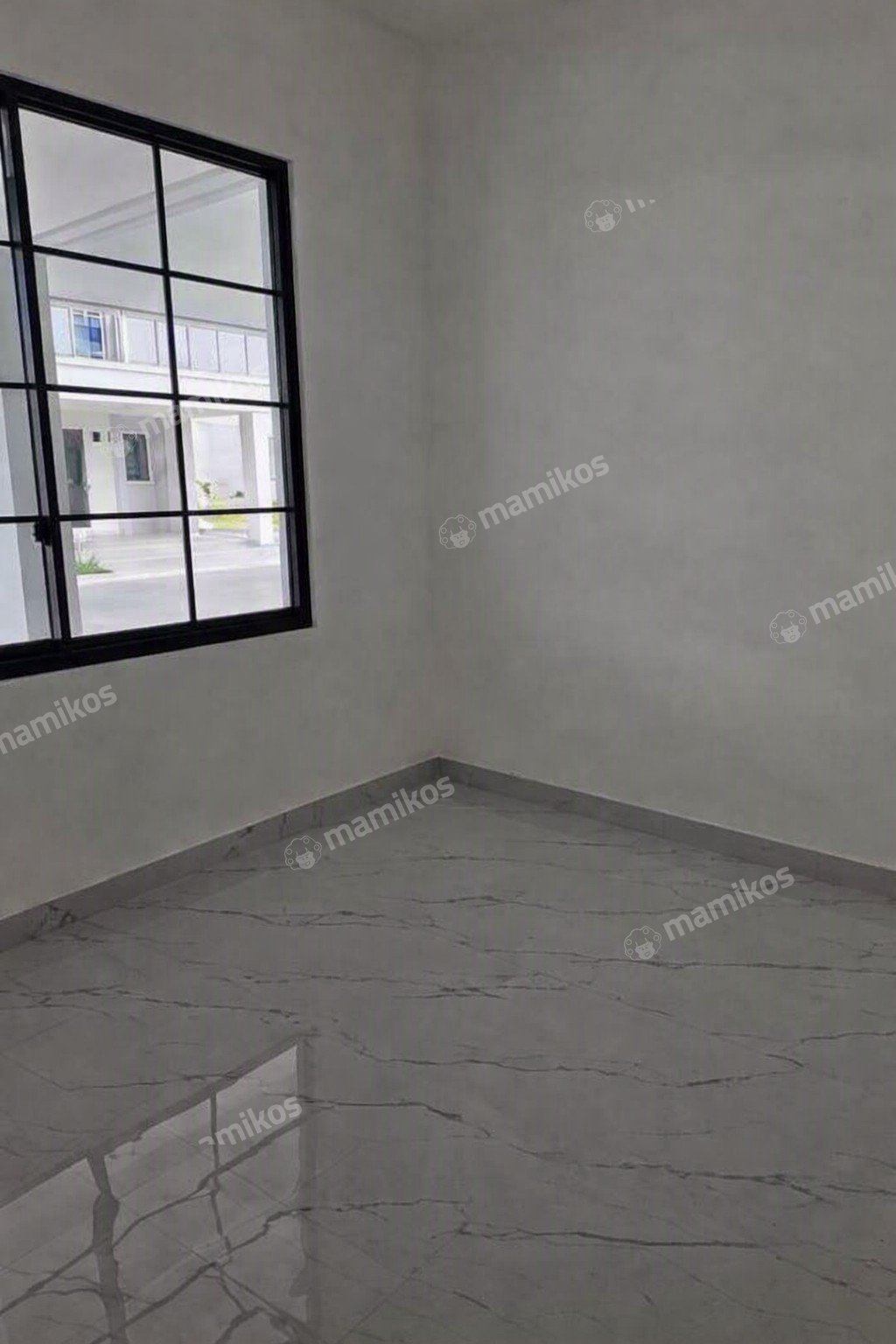 Rumah Sertifikat PPJB 4 Kamar Tidur 2 Kamar Mandi Pantai Indah Kapuk 2 Jakarta Utara - Photo 4