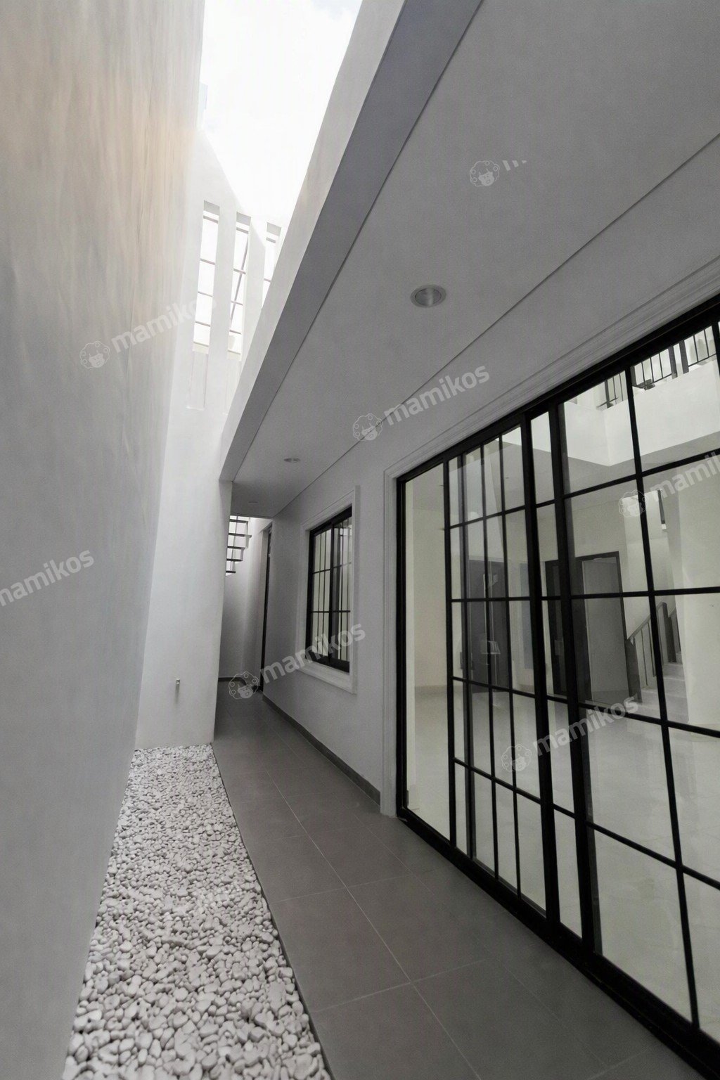 Rumah Sertifikat PPJB 4 Kamar Tidur 3 Kamar Mandi Pantai Indah Kapuk 2 Jakarta Utara - Photo 3