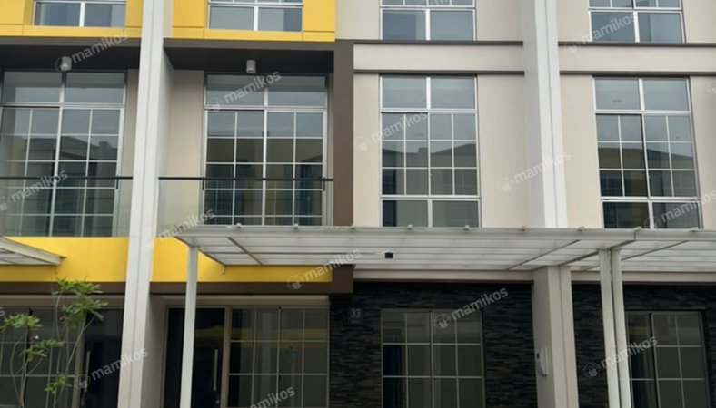 Rumah 3KT 2KM Pantai Indah Kapuk 2 Jakarta Utara