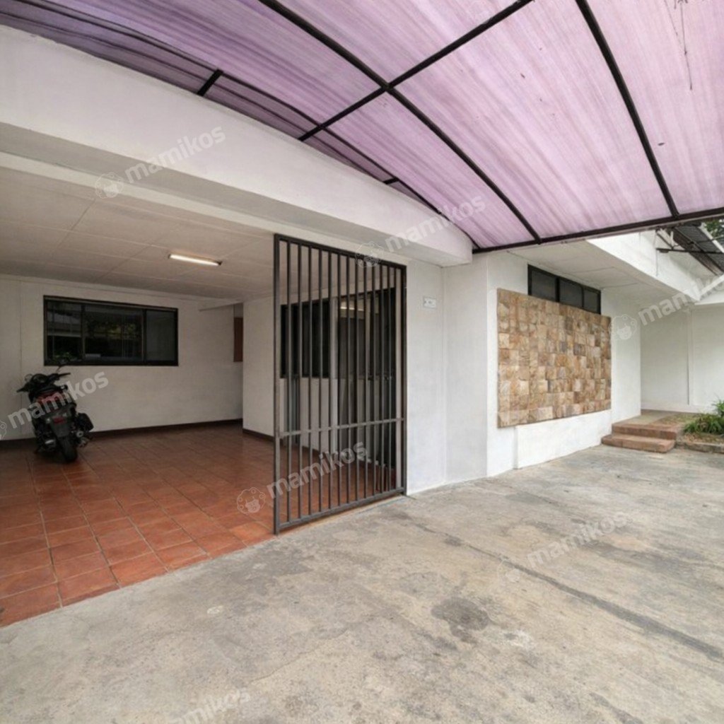 Rumah Sertifikat SHM 5 Kamar Tidur 3 Kamar Mandi Tebet Jakarta Selatan - Photo 2