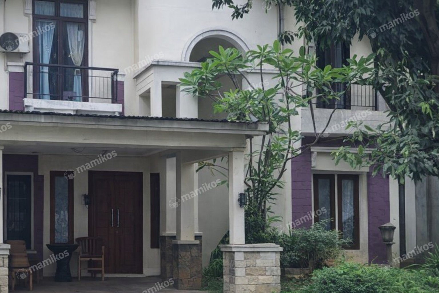 Rumah Sertifikat SHM 5 Kamar Tidur 4 Kamar Mandi Kota Wisata Jakarta Timur