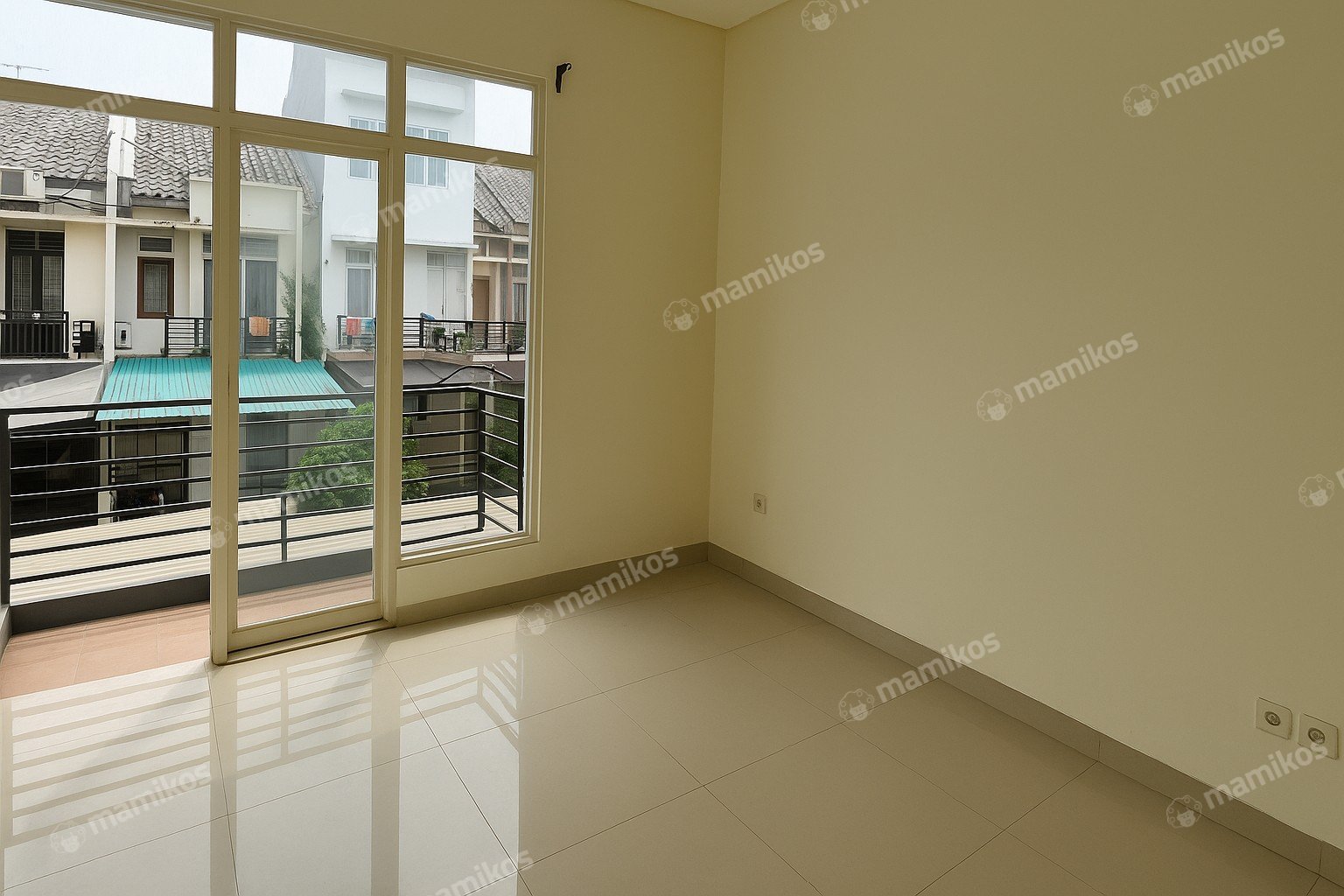 Rumah Sertifikat SHM 2 Kamar Tidur 2 Kamar Mandi Pantai Indah Kapuk Jakarta Utara