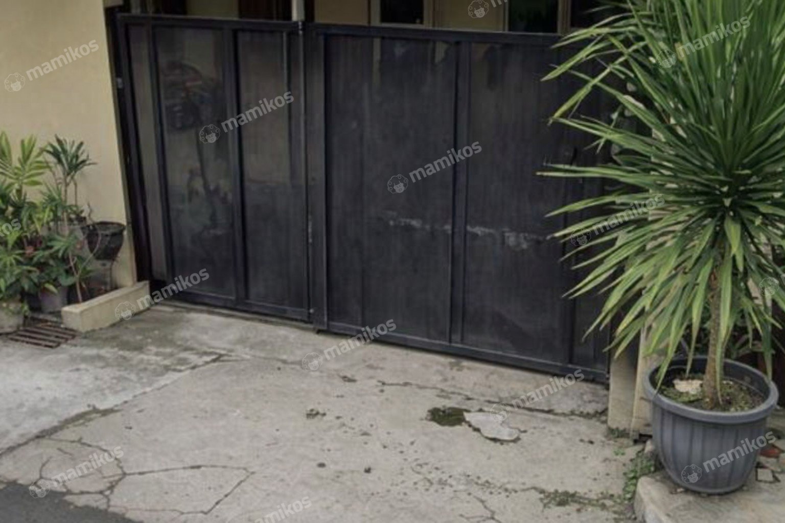 Rumah Sertifikat SHM 4 Kamar Tidur 2 Kamar Mandi Cipete Jakarta Selatan