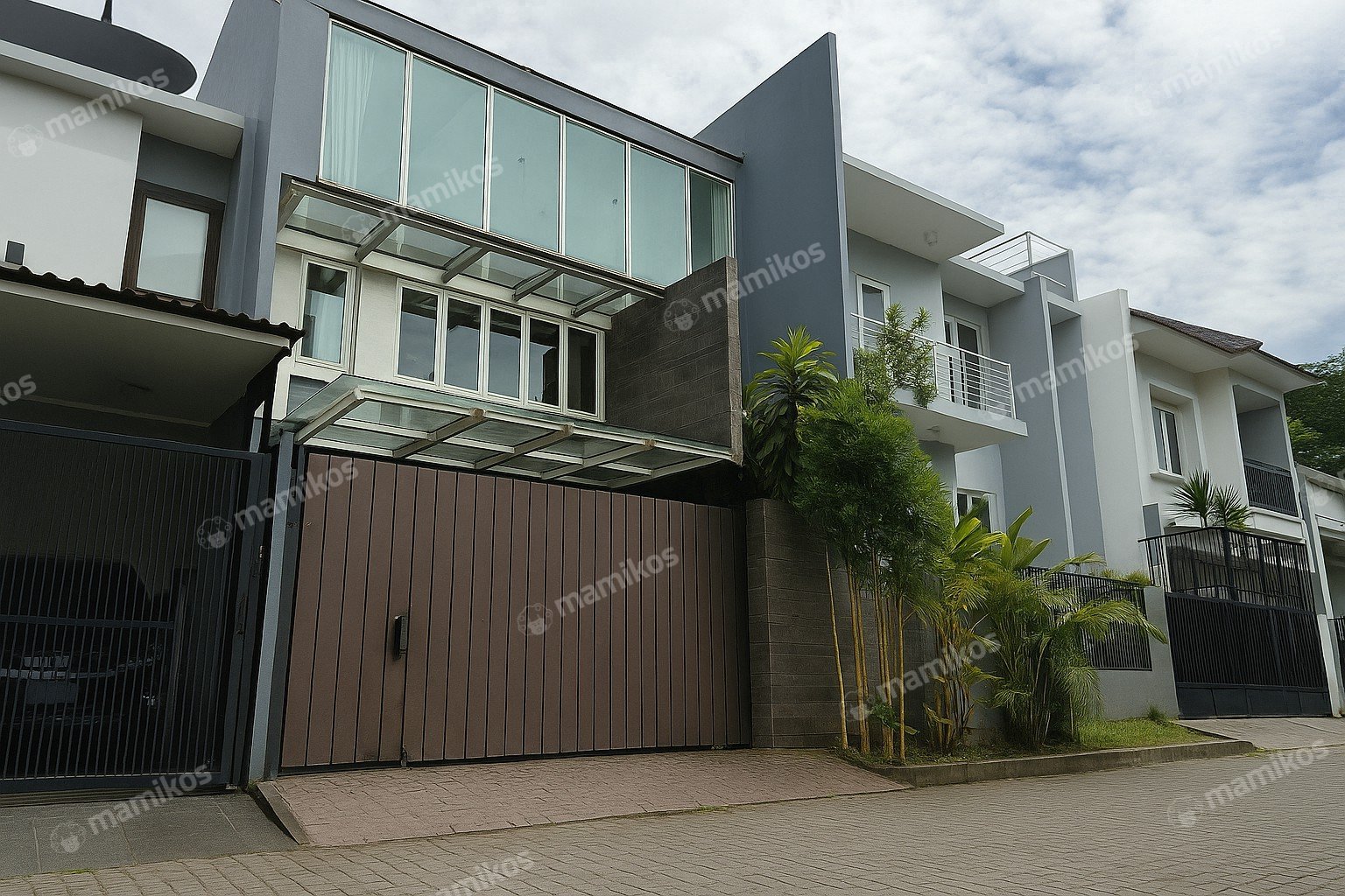 Rumah Sertifikat SHM 4 Kamar Tidur 3 Kamar Mandi Kembangan Jakarta Barat - Photo 4