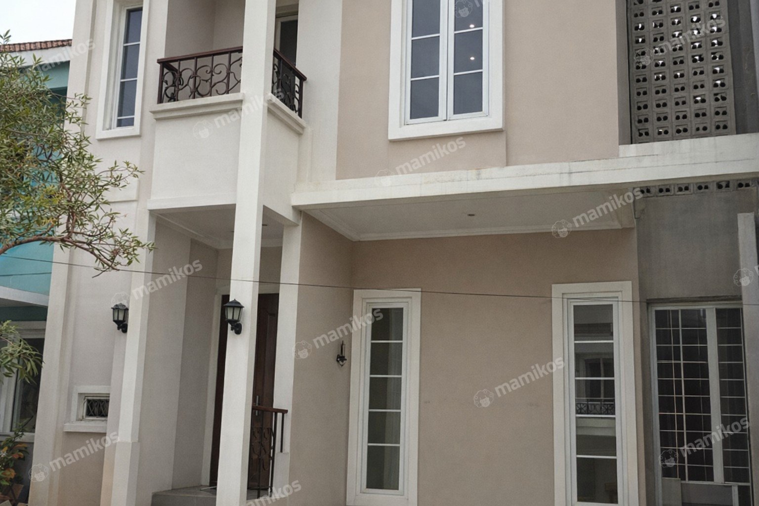 Rumah Sertifikat SHM 3 Kamar Tidur 3 Kamar Mandi Cinere Jakarta Selatan