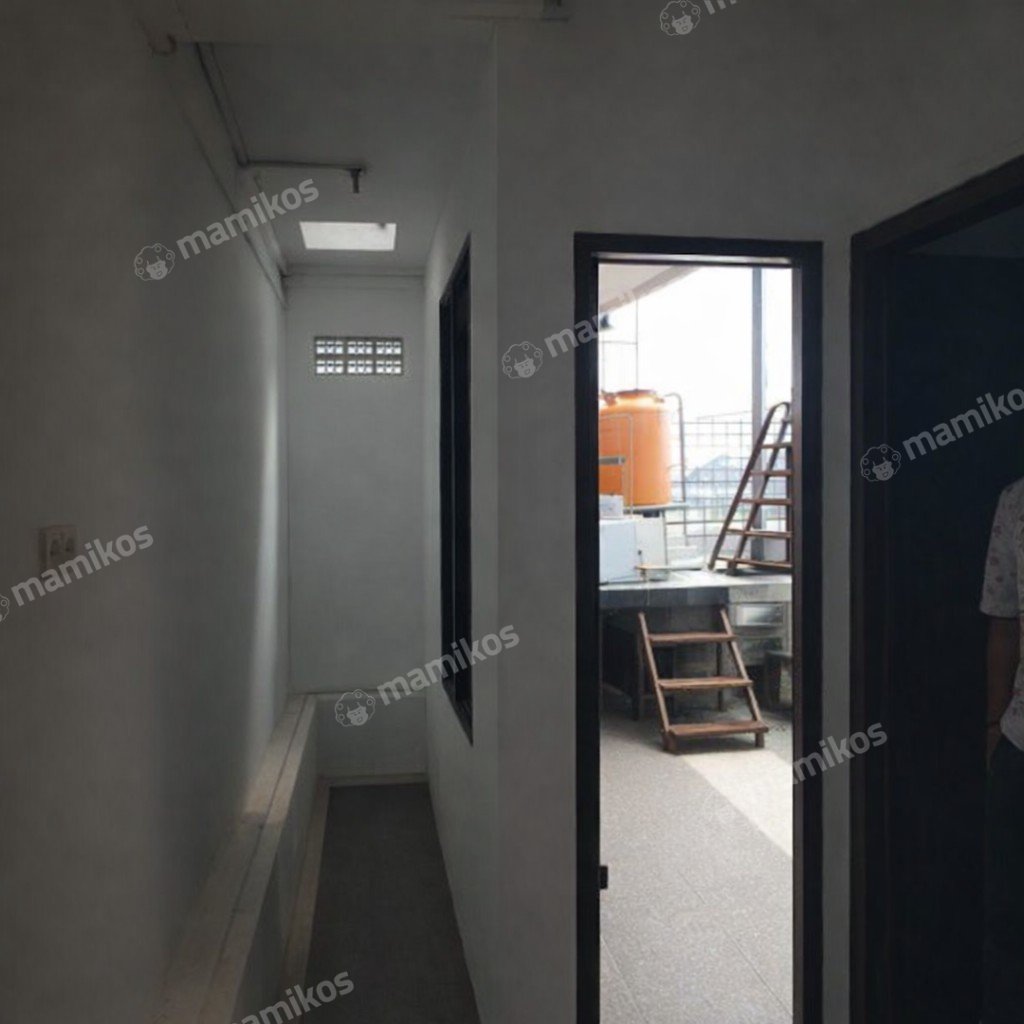 Rumah 2 Kamar Tidur 3 Kamar Mandi 4 Lantai Jelambar Jakarta Barat - Photo 4