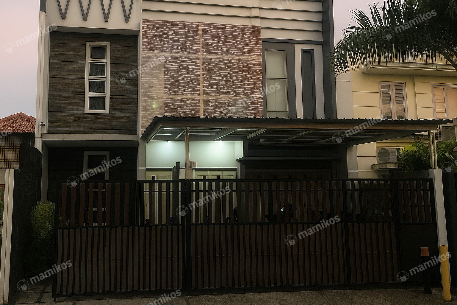 Rumah Sertifikat SHM 4 Kamar Tidur 4 Kamar Mandi Puri Media Jakarta Barat