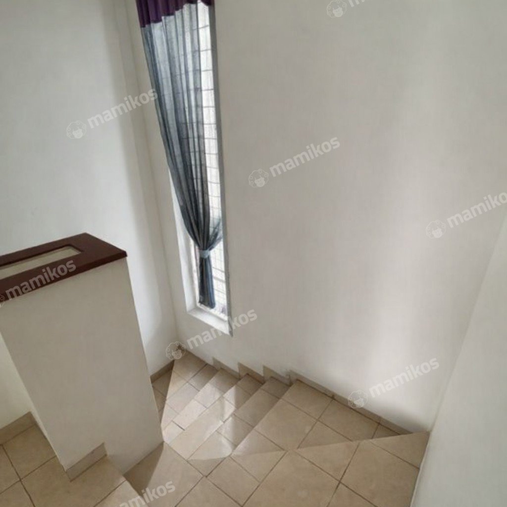 Rumah Sertifikat SHM 3 Kamar Tidur 2 Kamar Mandi Kota Wisata Jakarta Timur - Photo 4