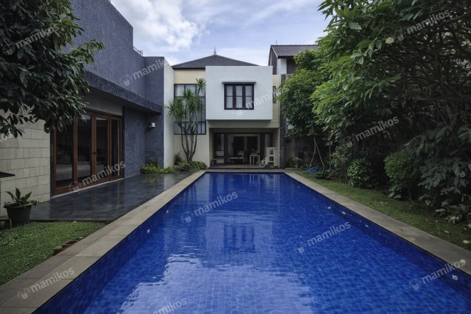 Rumah 4KT 4KM Tanjung Barat Jakarta Selatan