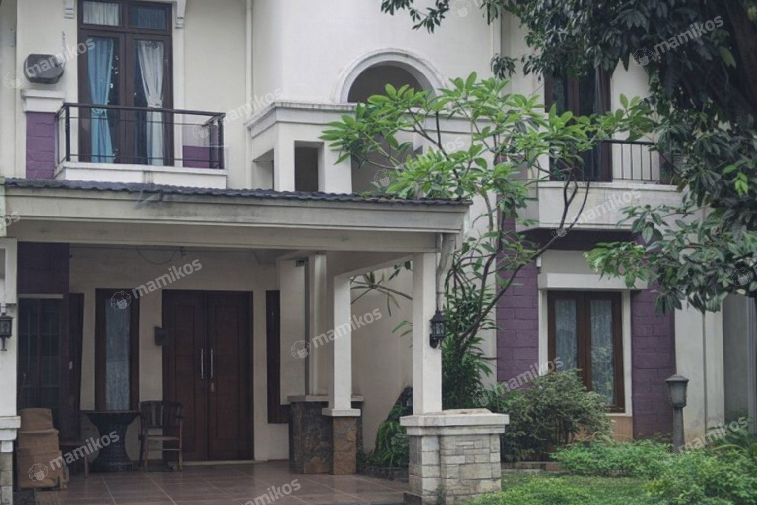 Rumah Sertifikat SHM 5 Kamar Tidur 5 Kamar Mandi Kota Wisata Jakarta Timur
