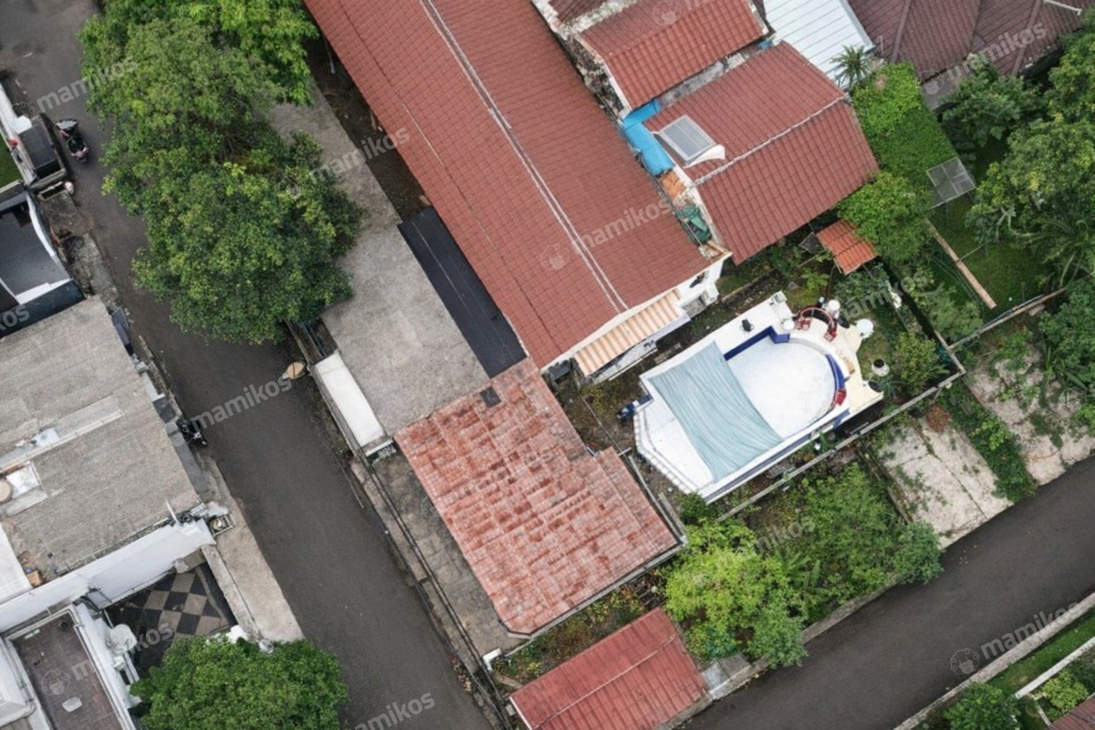 Rumah Sertifikat SHM 21 Kamar Tidur 21 Kamar Mandi Cipete Jakarta Selatan