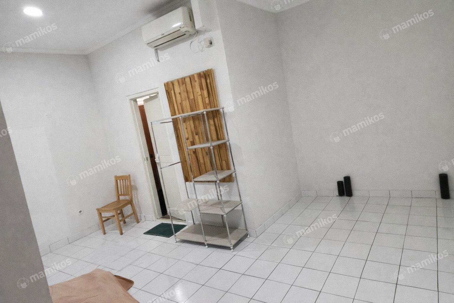Rumah Sertifikat SHM 3 Kamar Tidur 2 Kamar Mandi Kelapa Gading Jakarta Utara - Photo 2