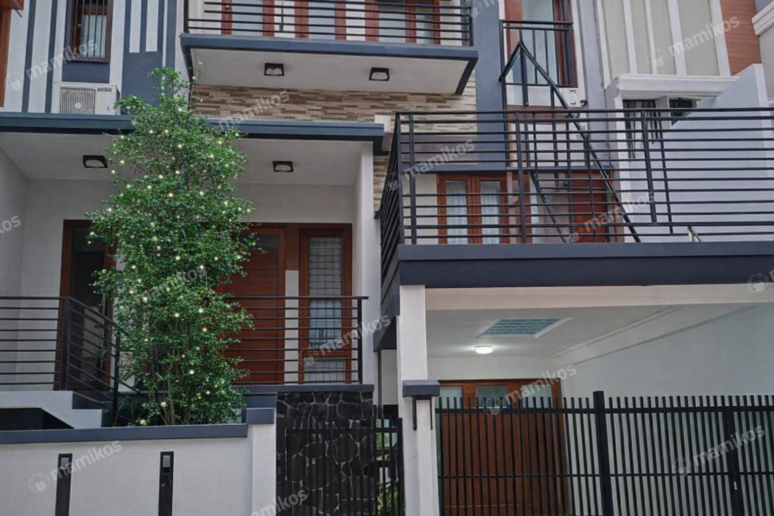 Rumah Sertifikat SHM 7 Kamar Tidur 7 Kamar Mandi Palmerah Jakarta Barat