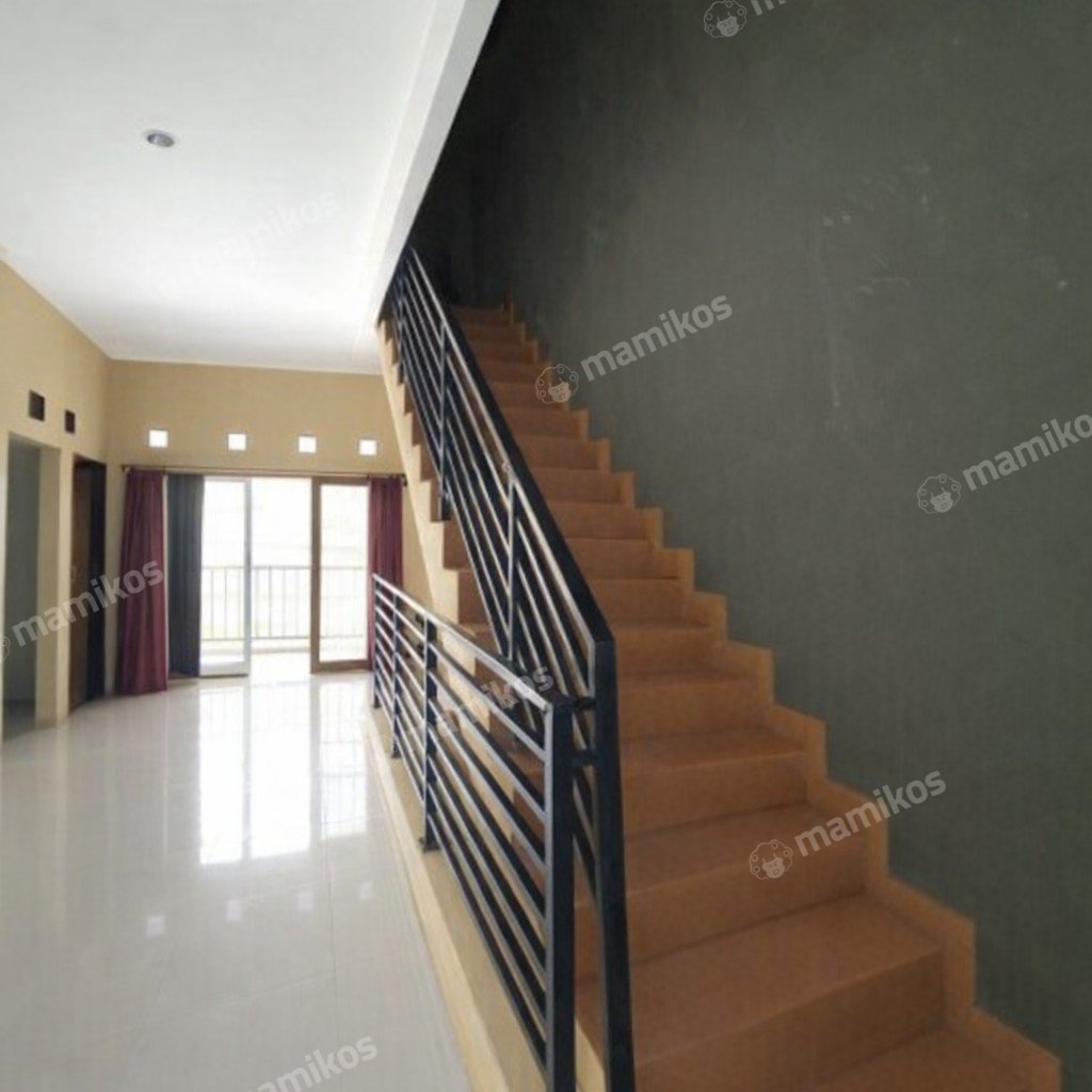 Rumah Sertifikat SHM 4 Kamar Tidur 4 Kamar Mandi Cijantung Jakarta Timur - Photo 3