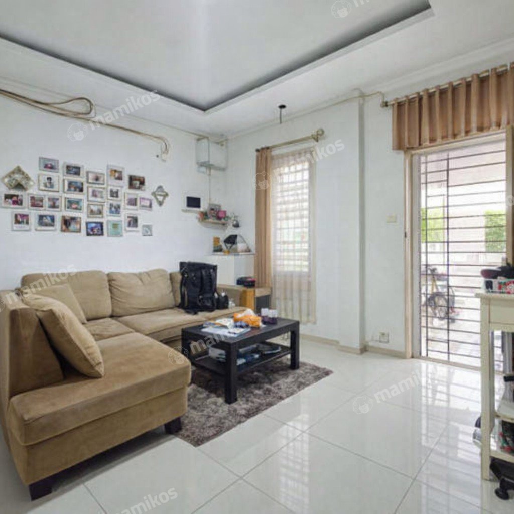 Rumah Sertifikat SHM 4 Kamar Tidur 3 Kamar Mandi Daan Mogot Jakarta Barat - Photo 2
