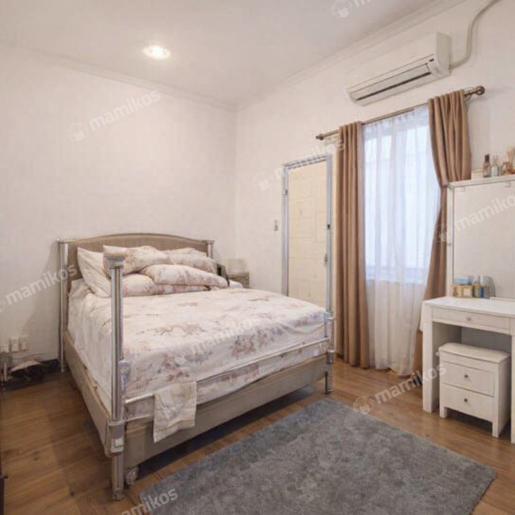 Rumah Sertifikat SHM 4 Kamar Tidur 3 Kamar Mandi Daan Mogot Jakarta Barat - Photo 4