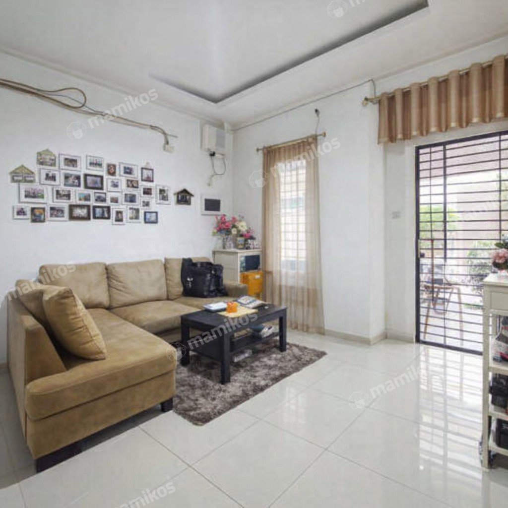 Rumah Sertifikat SHM 4 Kamar Tidur 3 Kamar Mandi Green Mansion Jakarta Barat - Photo 2