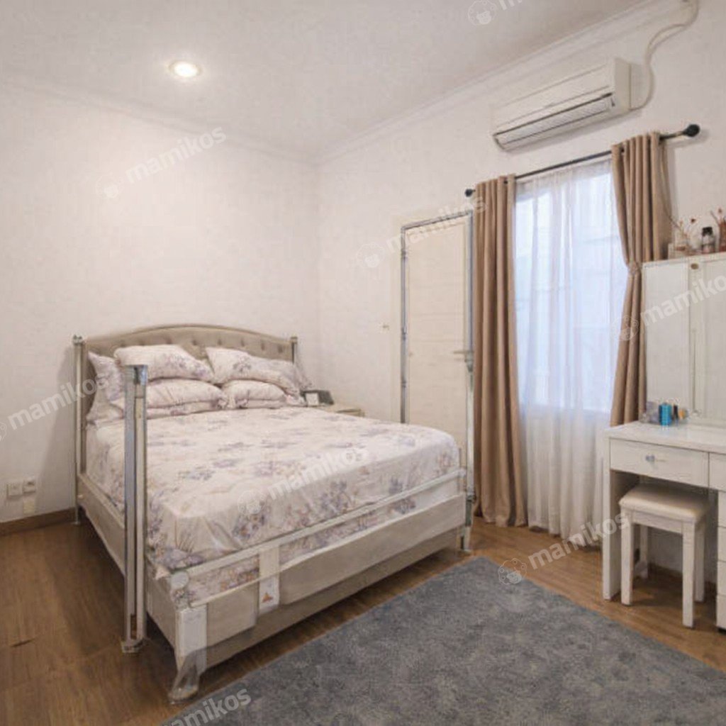 Rumah Sertifikat SHM 4 Kamar Tidur 3 Kamar Mandi Green Mansion Jakarta Barat - Photo 3