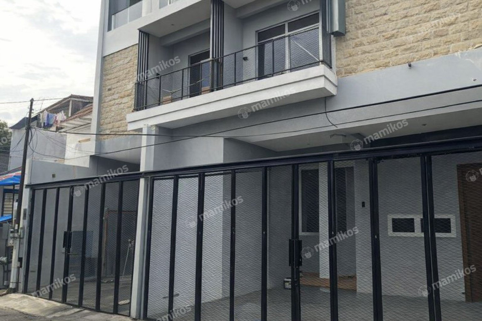 Rumah Sertifikat SHM 6 Kamar Tidur 4 Kamar Mandi Duri Kepa Jakarta Barat
