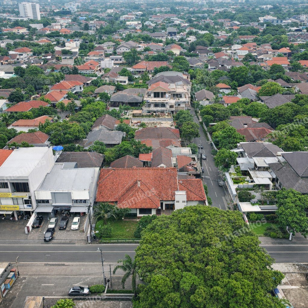 Rumah 4 Kamar Tidur 2 Kamar Mandi 1 Lantai Kemang Jakarta Selatan - Photo 3