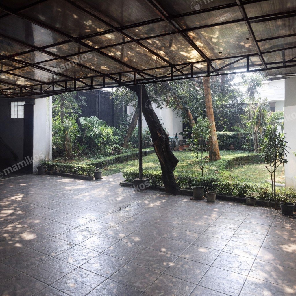 Rumah 9 Kamar Tidur 10 Kamar Mandi 2 Lantai Kalibata Jakarta Selatan - Photo 4