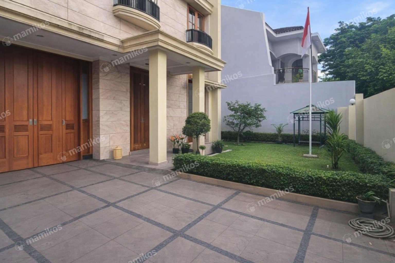 Rumah Sertifikat SHM 6 Kamar Tidur 4 Kamar Mandi Pondok Indah Jakarta Selatan