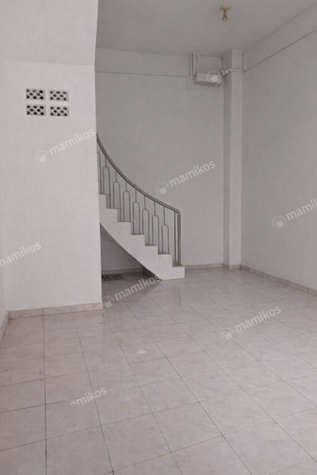 Rumah Sertifikat SHM 3 Kamar Tidur 3 Kamar Mandi Kebon Jeruk Jakarta Barat - Photo 5