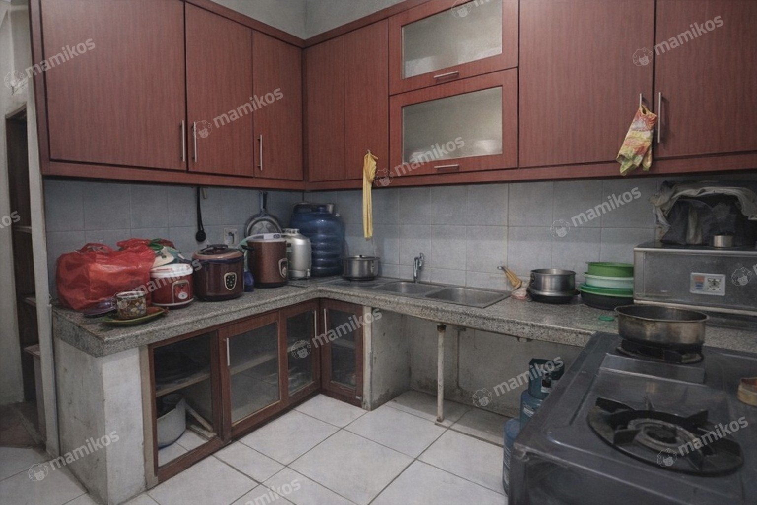 Rumah Sertifikat SHM 4 Kamar Tidur 5 Kamar Mandi Menteng Dalam Jakarta Selatan - Photo 2
