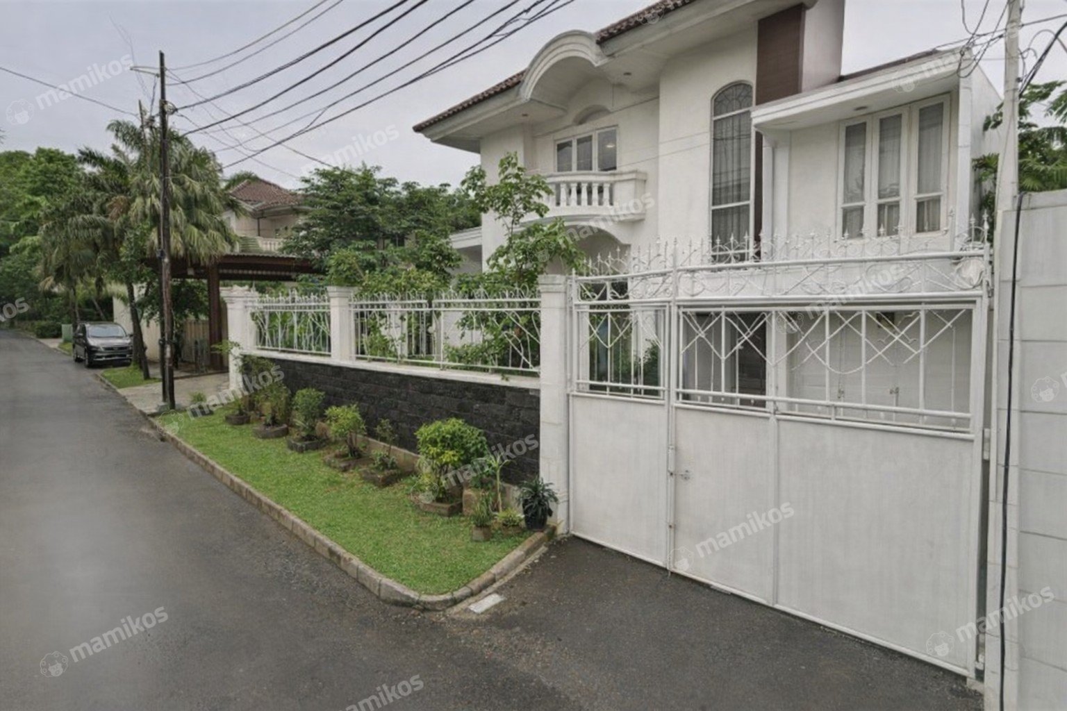 Rumah Sertifikat SHM 5 Kamar Tidur 4 Kamar Mandi Lebak Bulus Jakarta Selatan - Photo 2