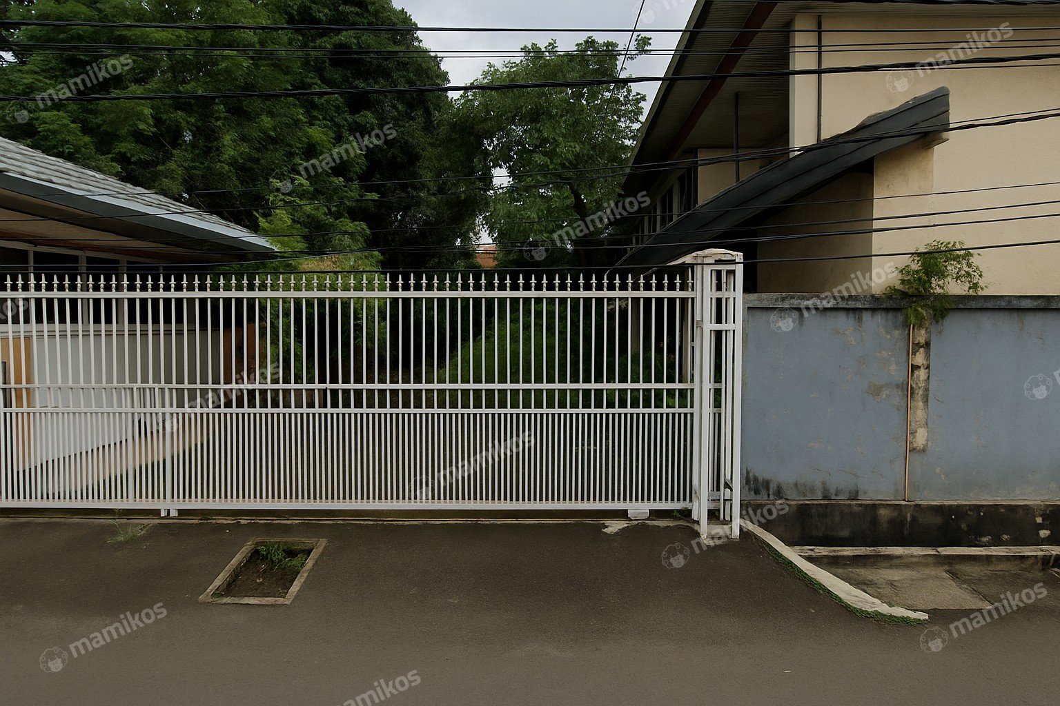 Rumah Sertifikat SHM 4 Kamar Tidur 4 Kamar Mandi Kebayoran Baru Jakarta Selatan - Photo 2