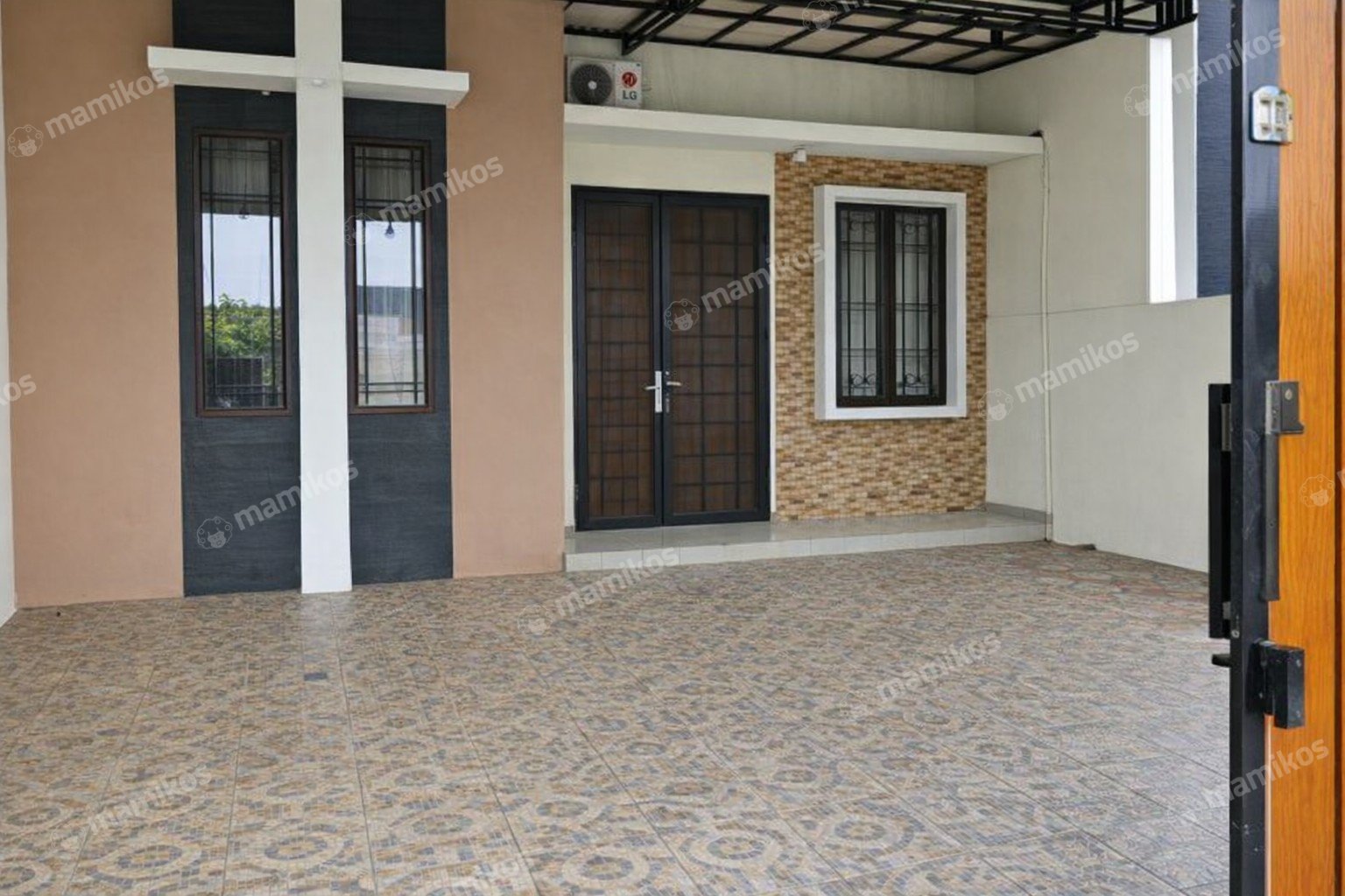 Rumah Sertifikat SHM 3 Kamar Tidur 3 Kamar Mandi Metland Puri Jakarta Barat