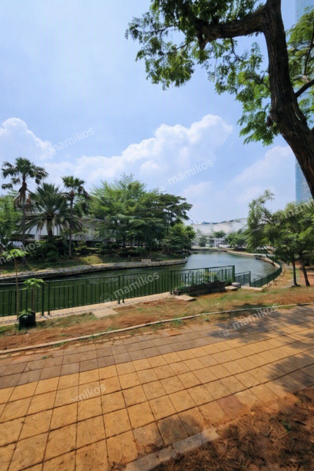 Rumah Sertifikat SHM 3 Kamar Tidur 3 Kamar Mandi Pantai Indah Kapuk Jakarta Utara - Photo 3