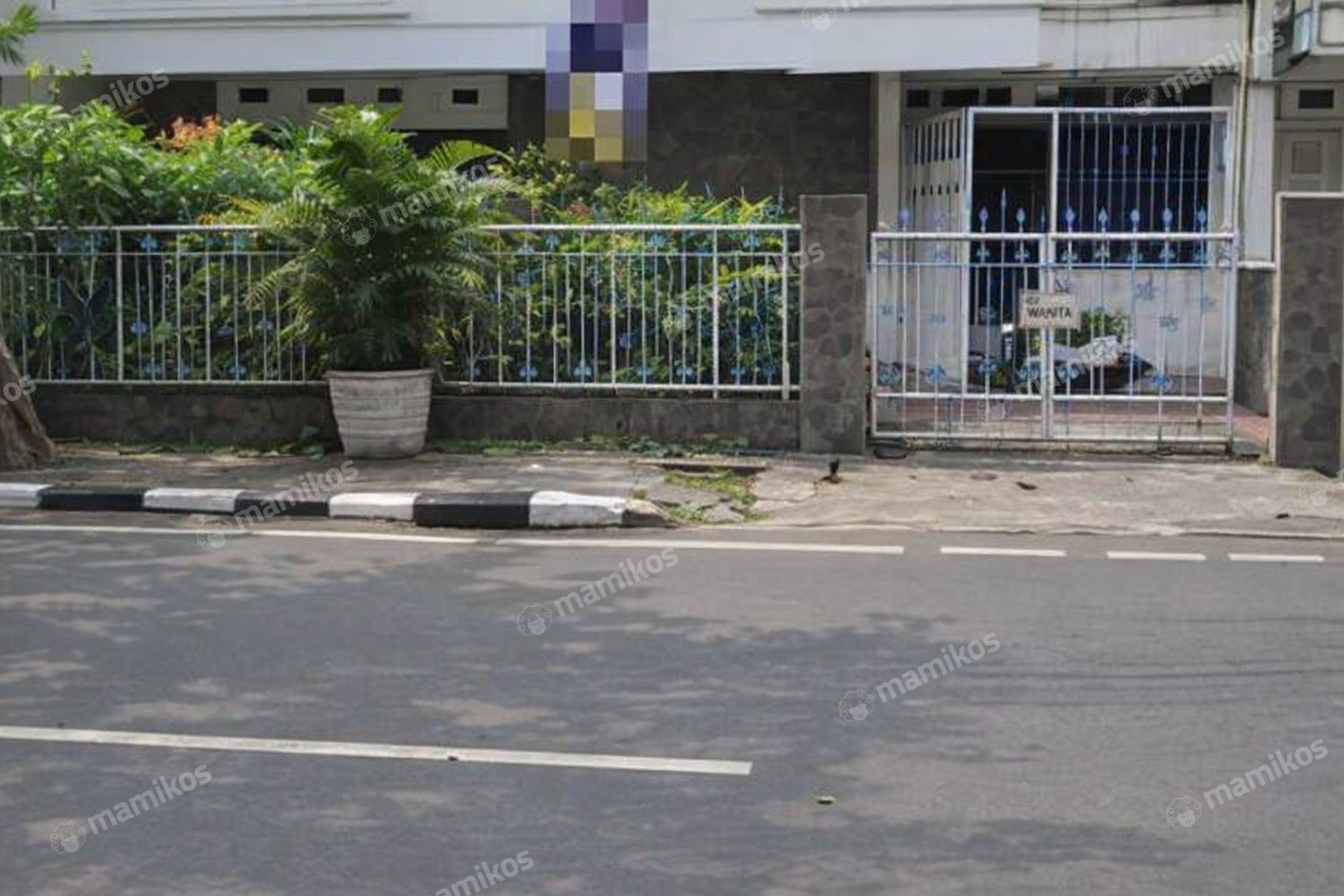 Rumah Sertifikat SHM 14 Kamar Tidur 7 Kamar Mandi Setiabudi Jakarta Selatan